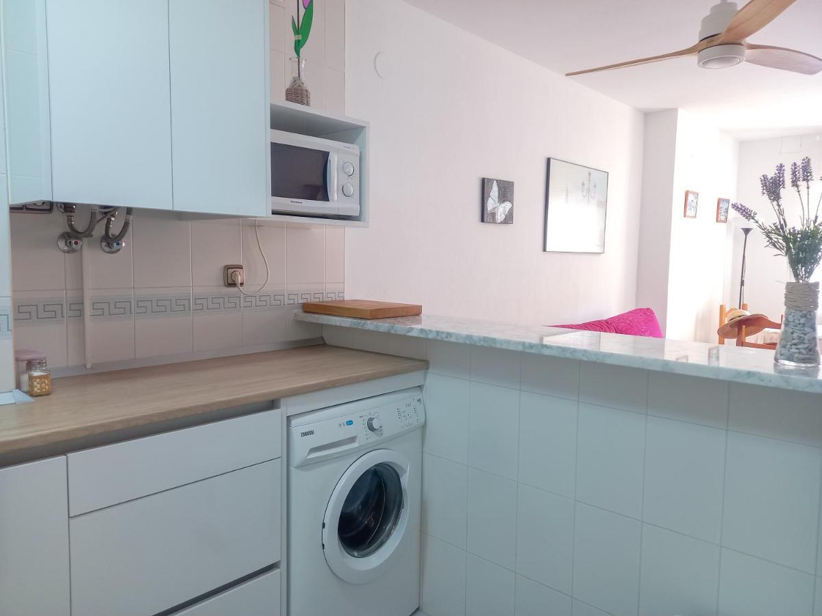 Apartamento Hibisco , Primera Linea De Playa Almuñécar Екстериор снимка