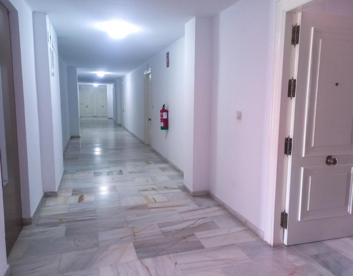 Apartamento Hibisco , Primera Linea De Playa Almuñécar Екстериор снимка